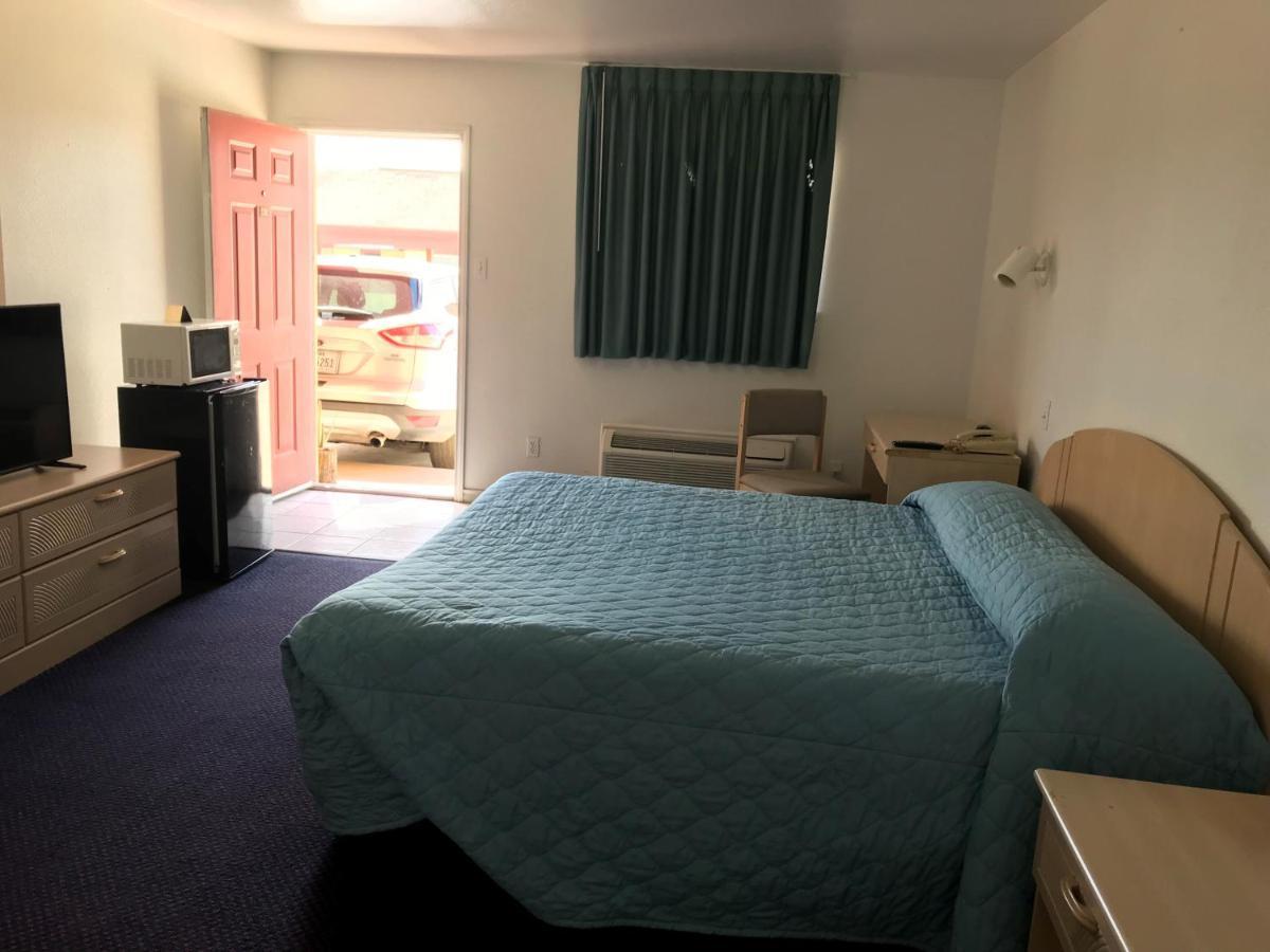 Luxury Inn George West Экстерьер фото